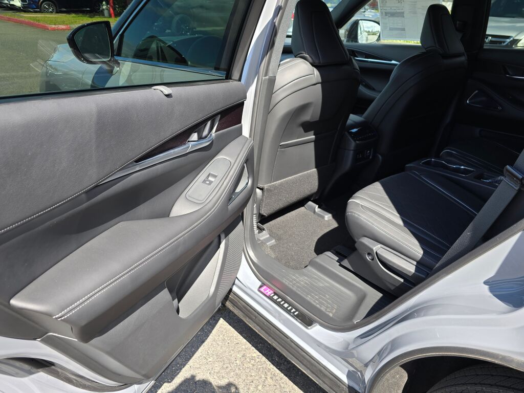 2025 Infiniti QX60 Autograph AWD photo 16