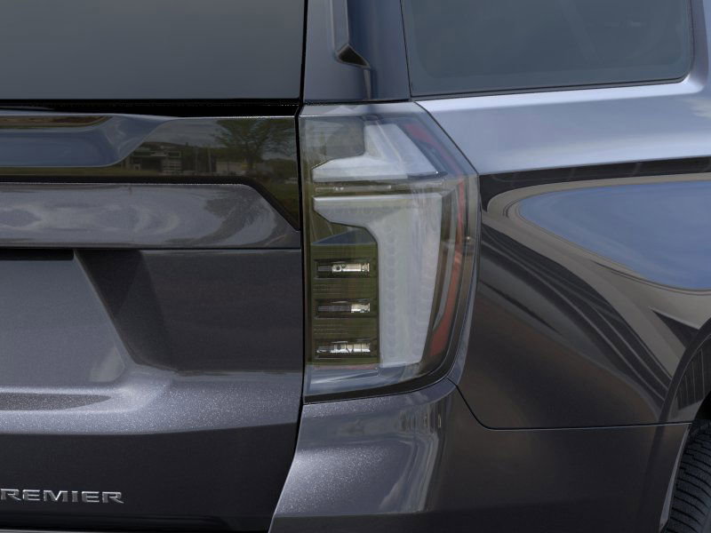 2025 Chevrolet Suburban Premier photo 11