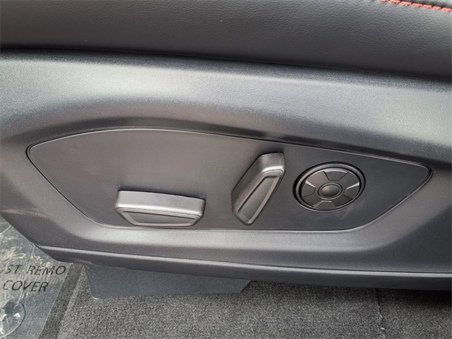 2025 Ford Explorer ST photo 9