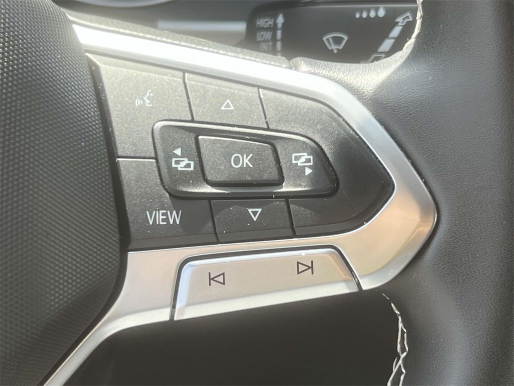 2021 Volkswagen Atlas Cross Sport SE Technology photo 30