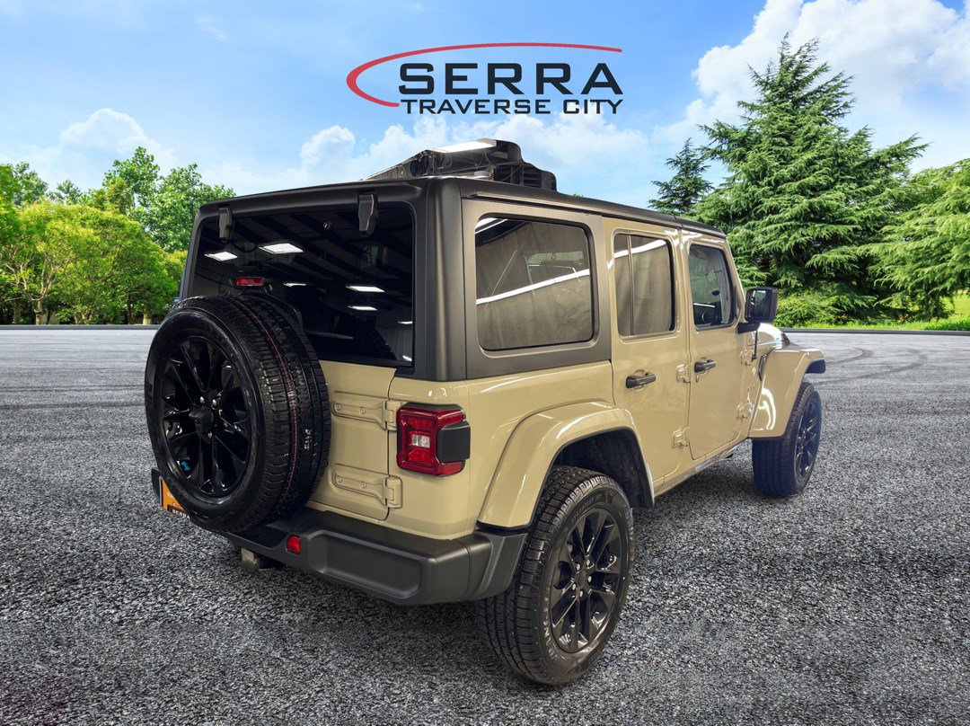 2022 Jeep Wrangler 4xe Unlimited Sahara photo 3