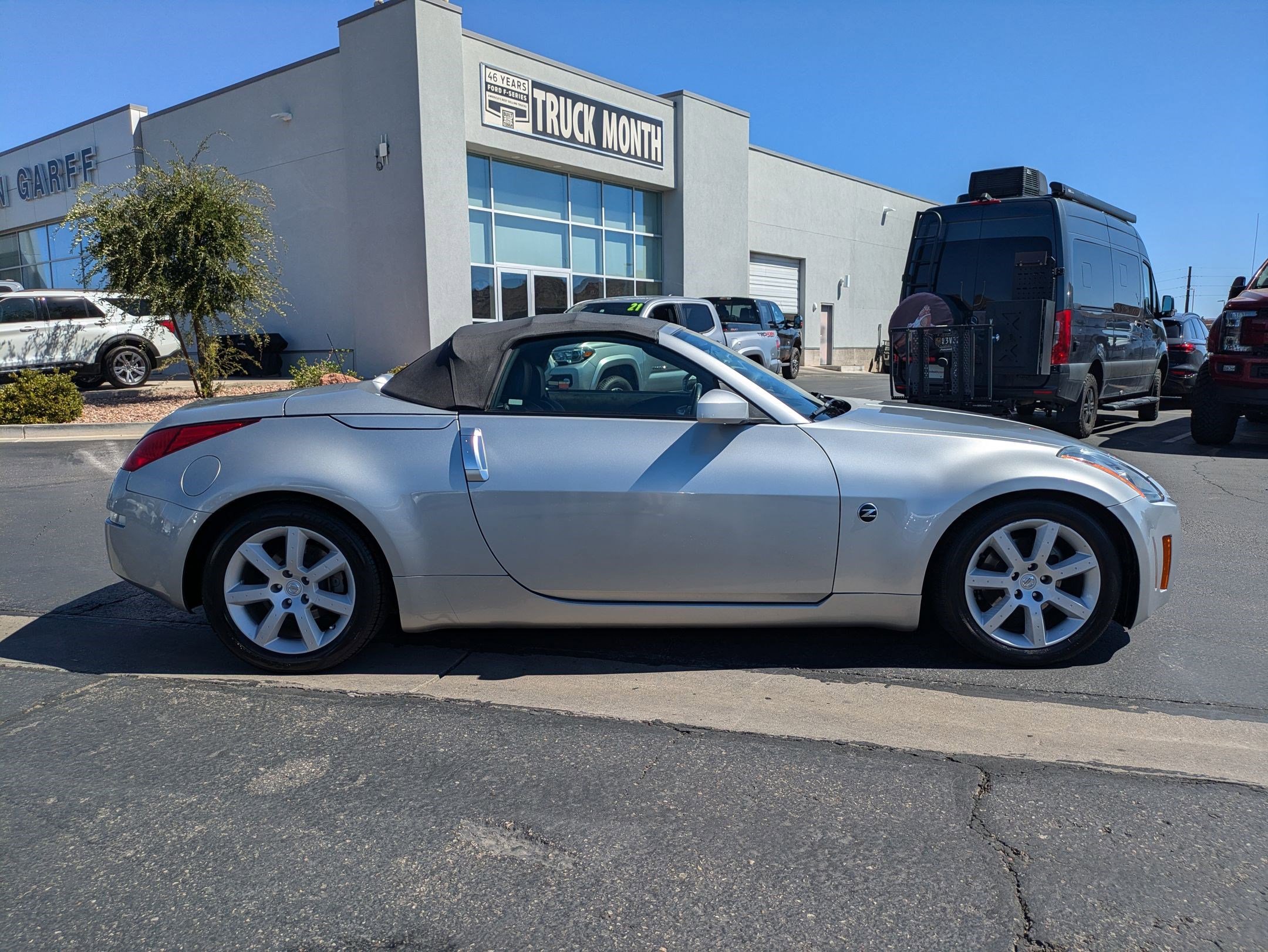 Used 2004 Nissan 350Z Roadster Touring with VIN JN1AZ36A84T003389 for sale in St. George, UT