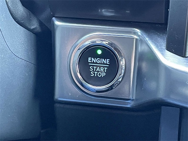 2022 Ford F-150 Lariat photo 17