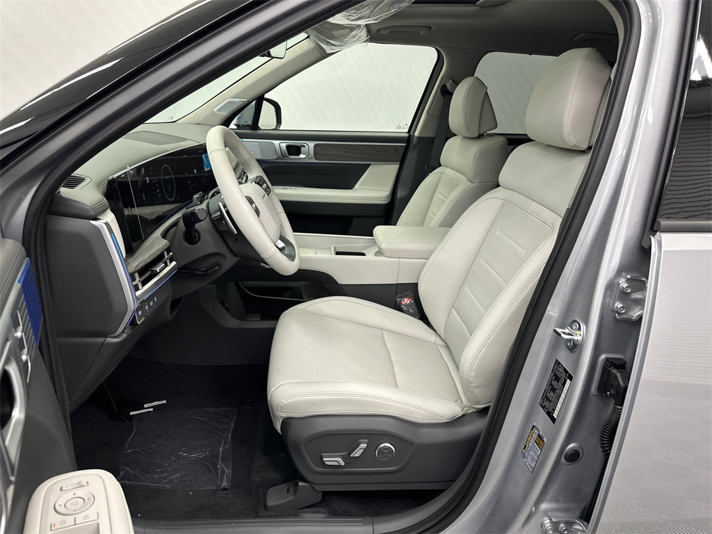 2026 Hyundai Santa Fe Limited photo 9