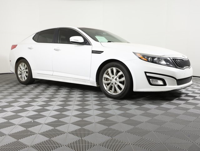 2015 Kia Optima EX photo 2