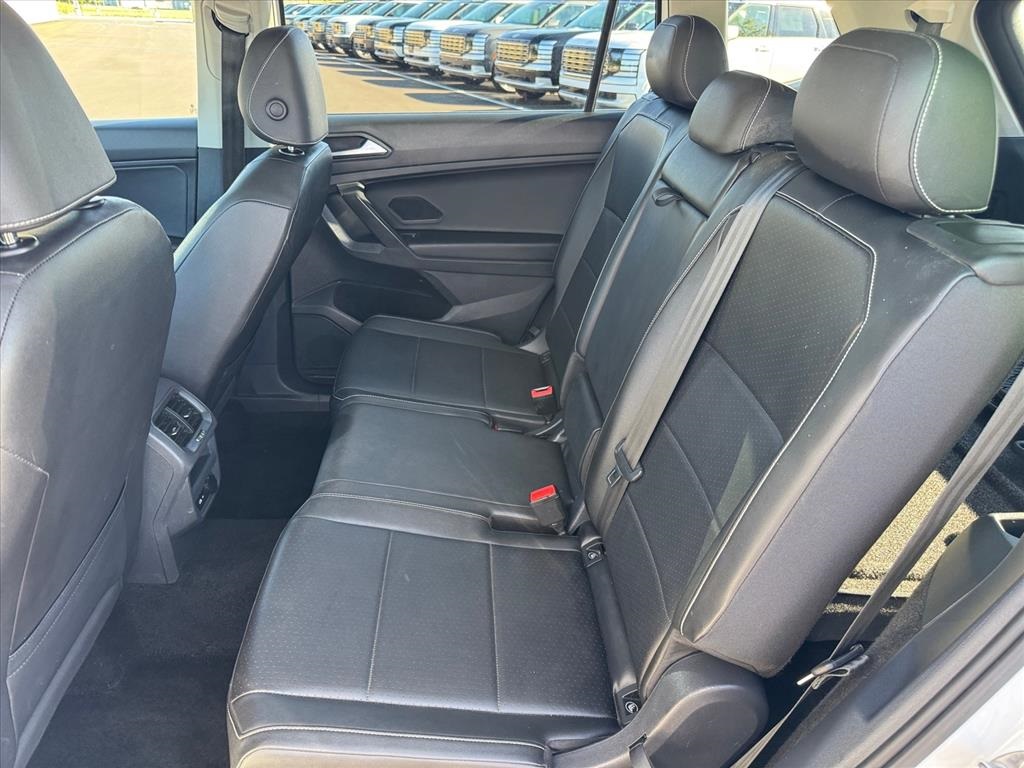 2021 Volkswagen Tiguan SE photo 6
