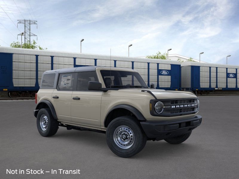 2025 Ford Bronco Base photo 2