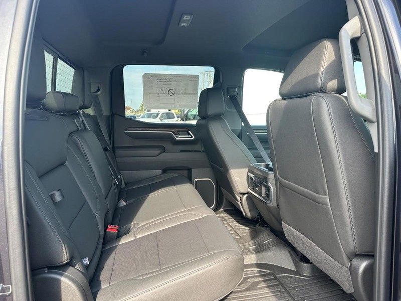 2026 Gmc Sierra 1500 SLT photo 5