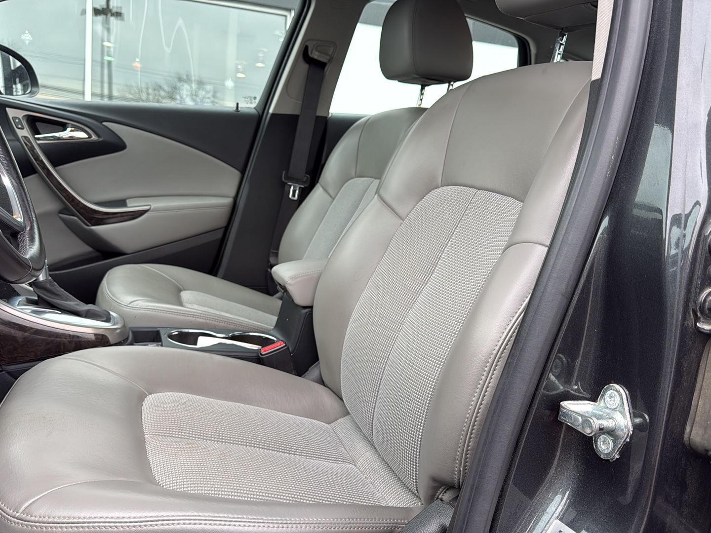 2016 Buick Verano Sport Touring photo 3