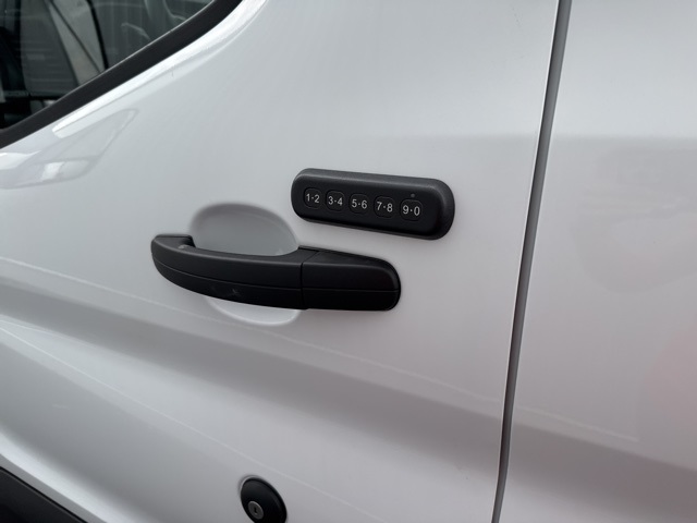 2025 Ford Transit Cargo Van photo 4