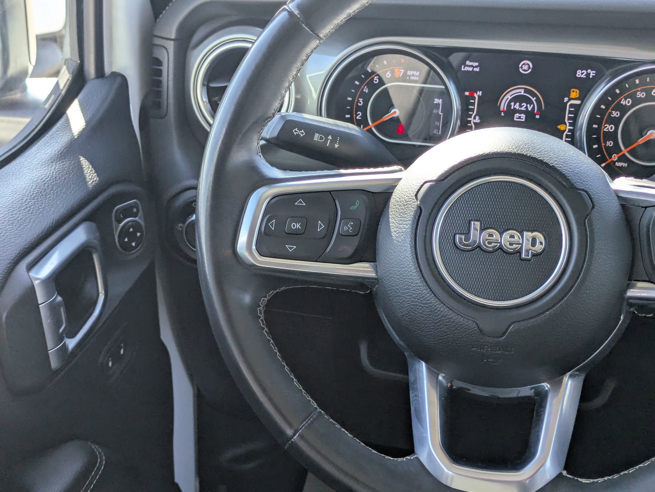 2019 Jeep Wrangler Unlimited Sahara photo 18