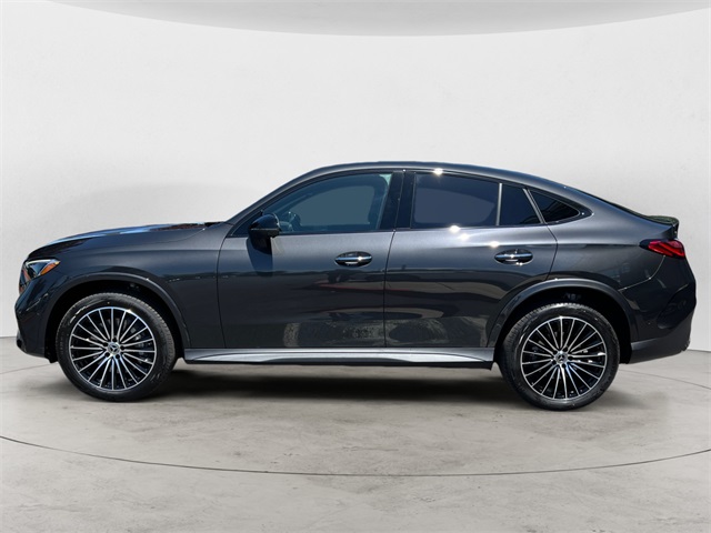 2025 Mercedes Benz GLC 300 4MATIC photo 2