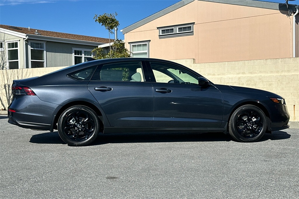2025 Honda Accord SE photo 3