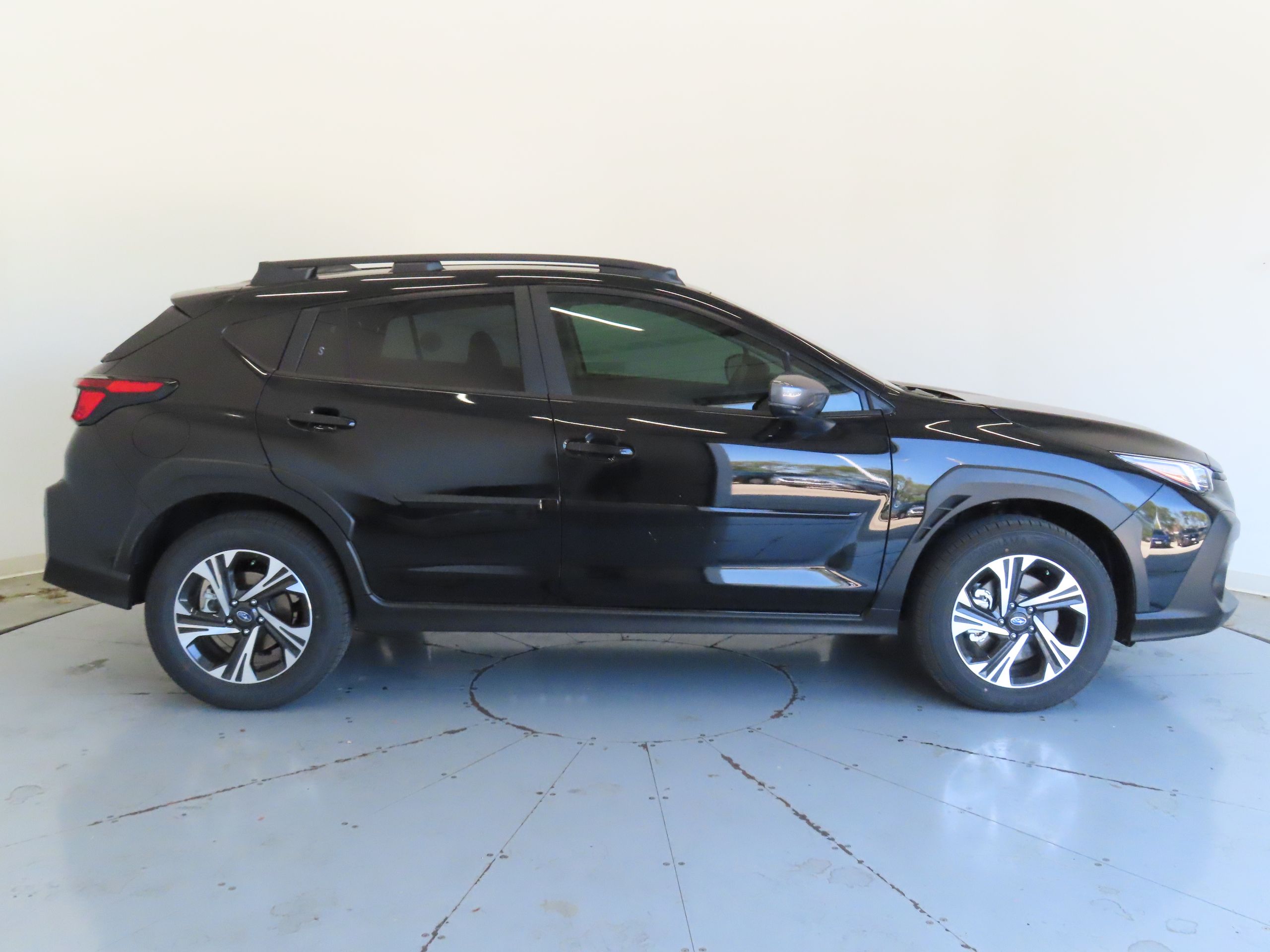 2025 Subaru Crosstrek Premium photo 2