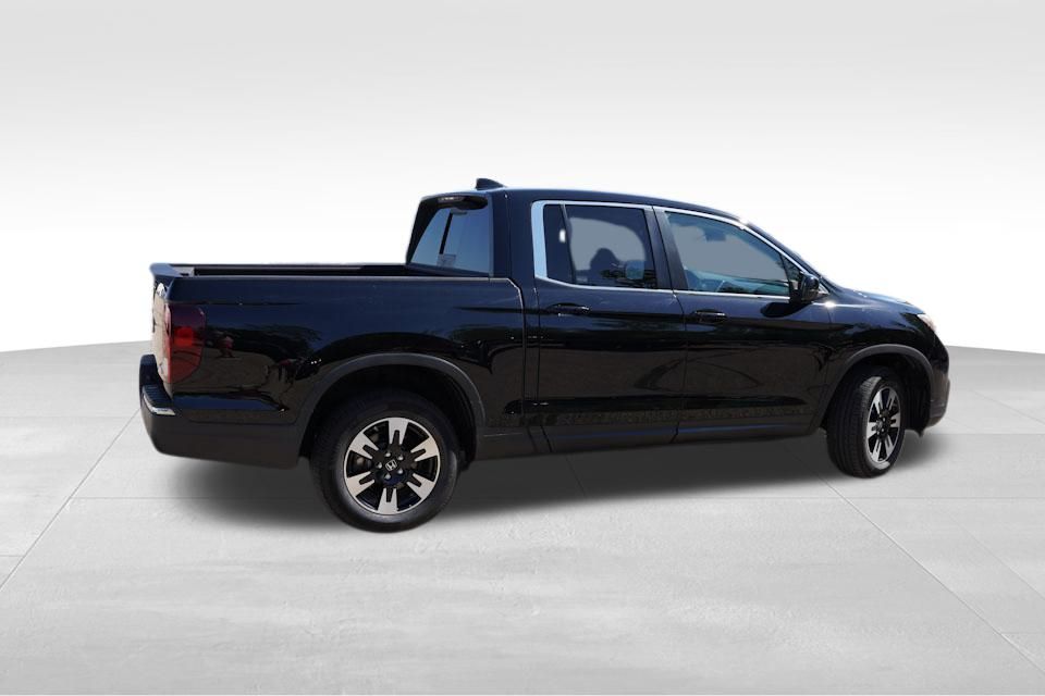 2020 Honda Ridgeline RTL photo 3