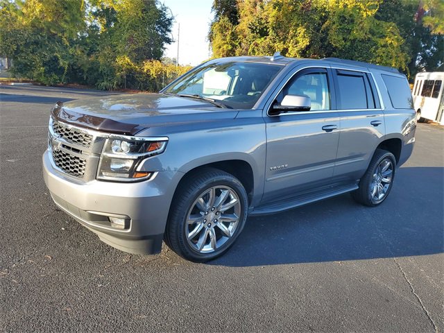 2019 Chevrolet Tahoe LT photo 2