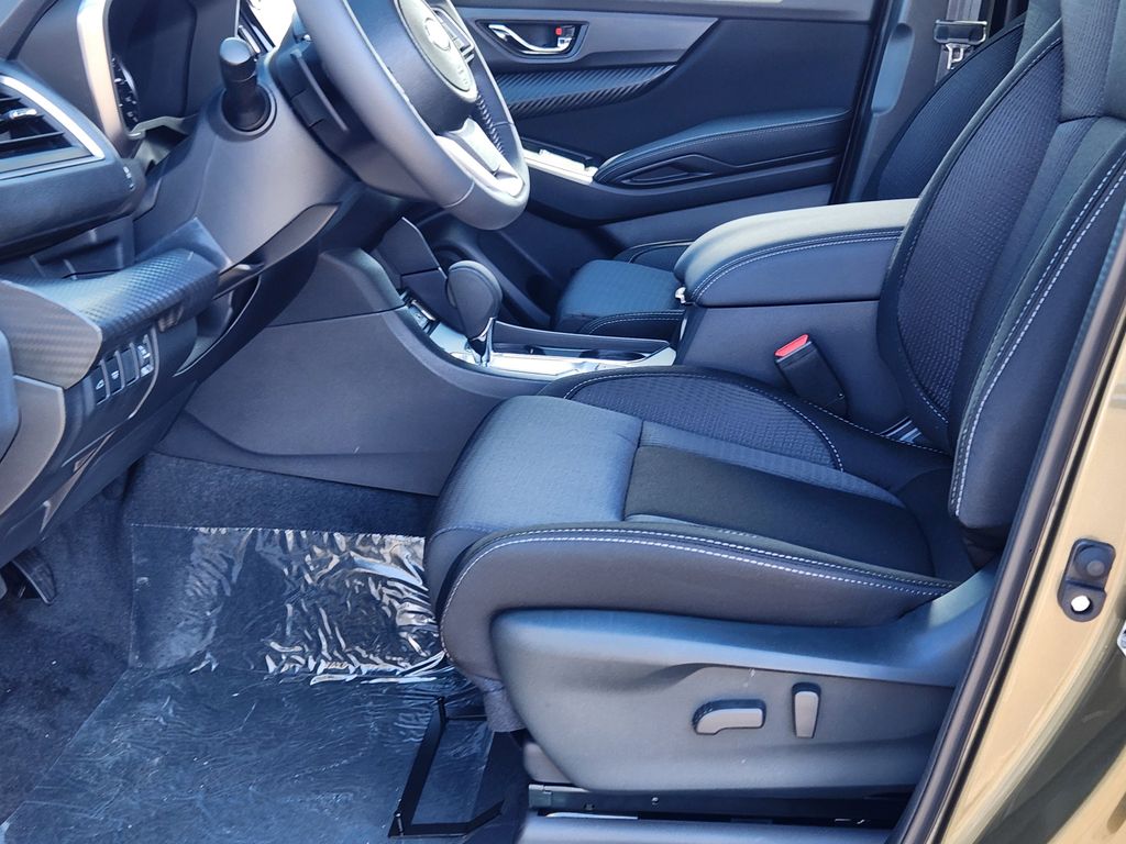 2025 Subaru Ascent Premium photo 11