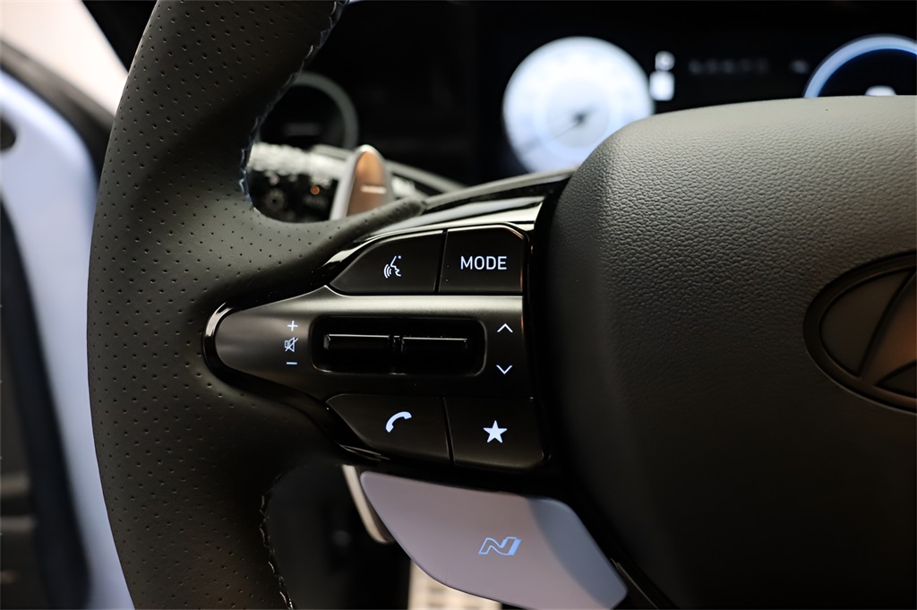 2025 Hyundai Elantra N Base photo 11