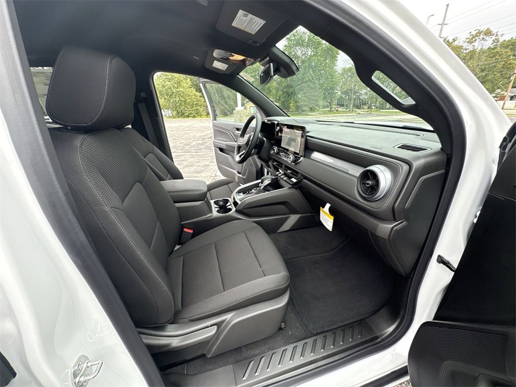 2026 Chevrolet Colorado LT photo 24
