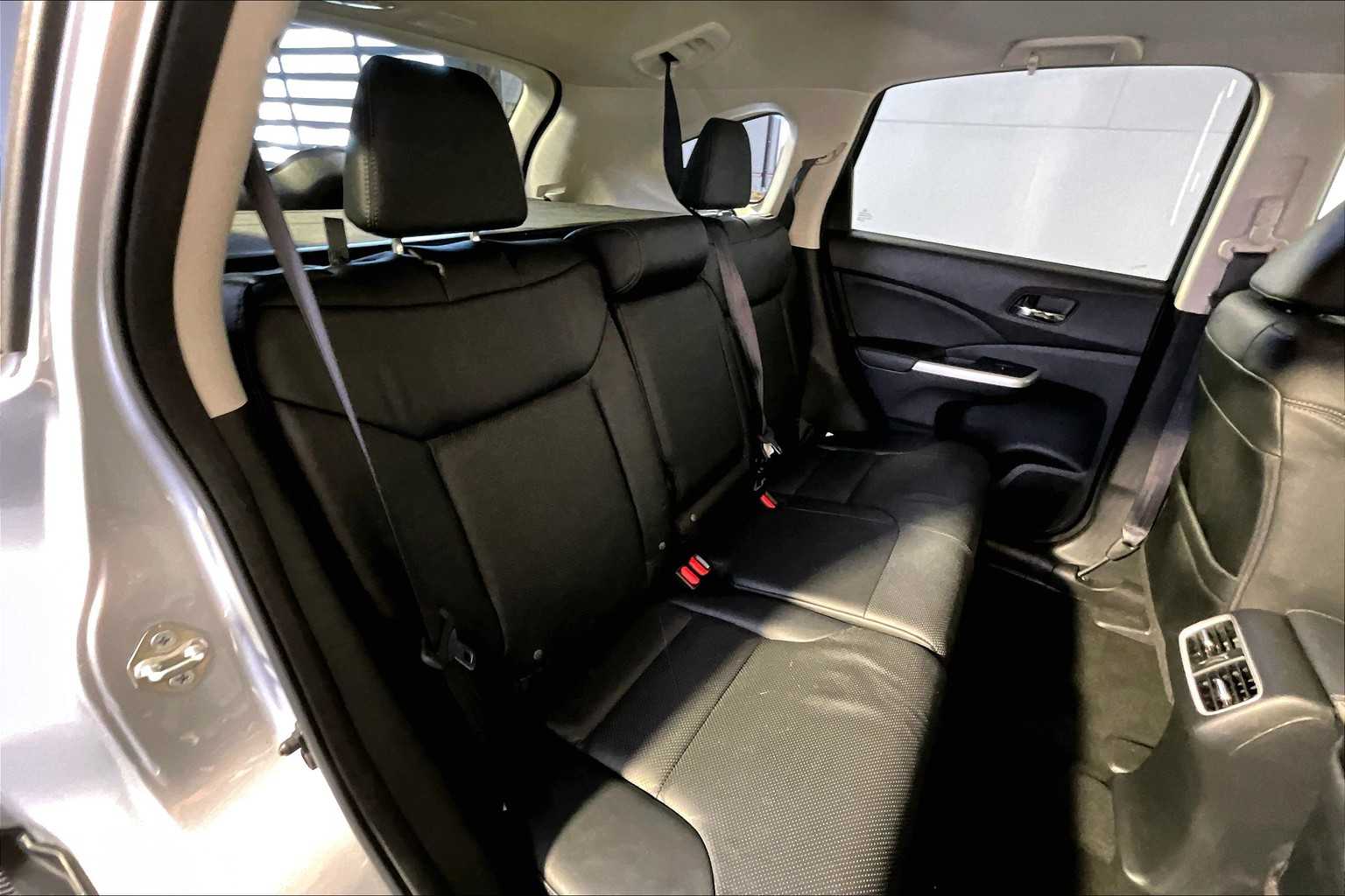 2016 Honda CR-V EX-L photo 19