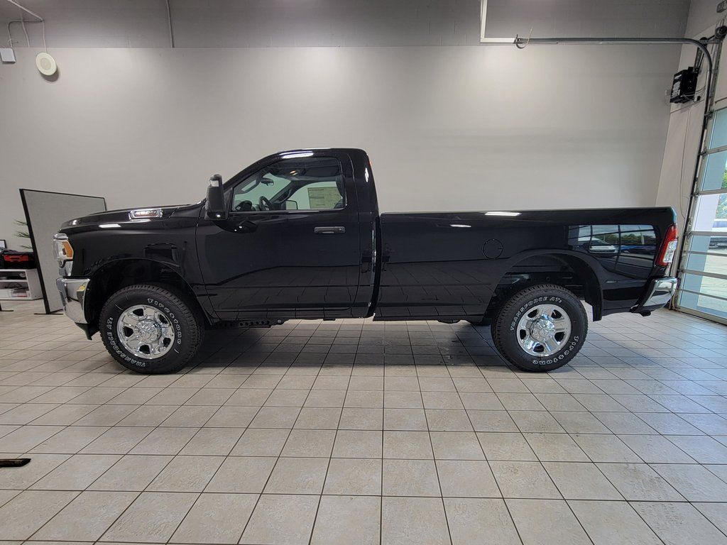 2024 Ram 2500 Tradesman photo 4