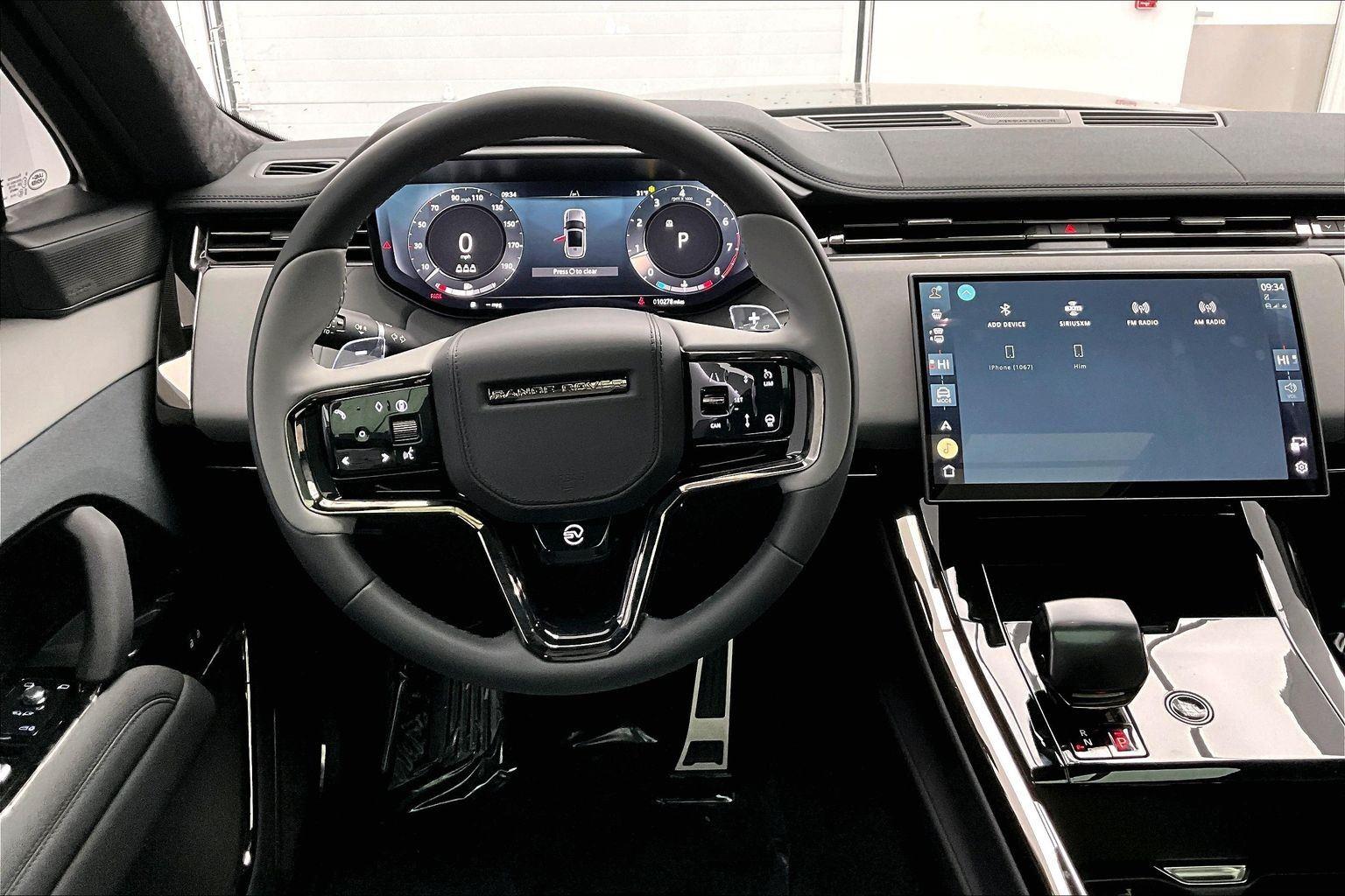 2025 Land Rover Range Rover Sport photo 3