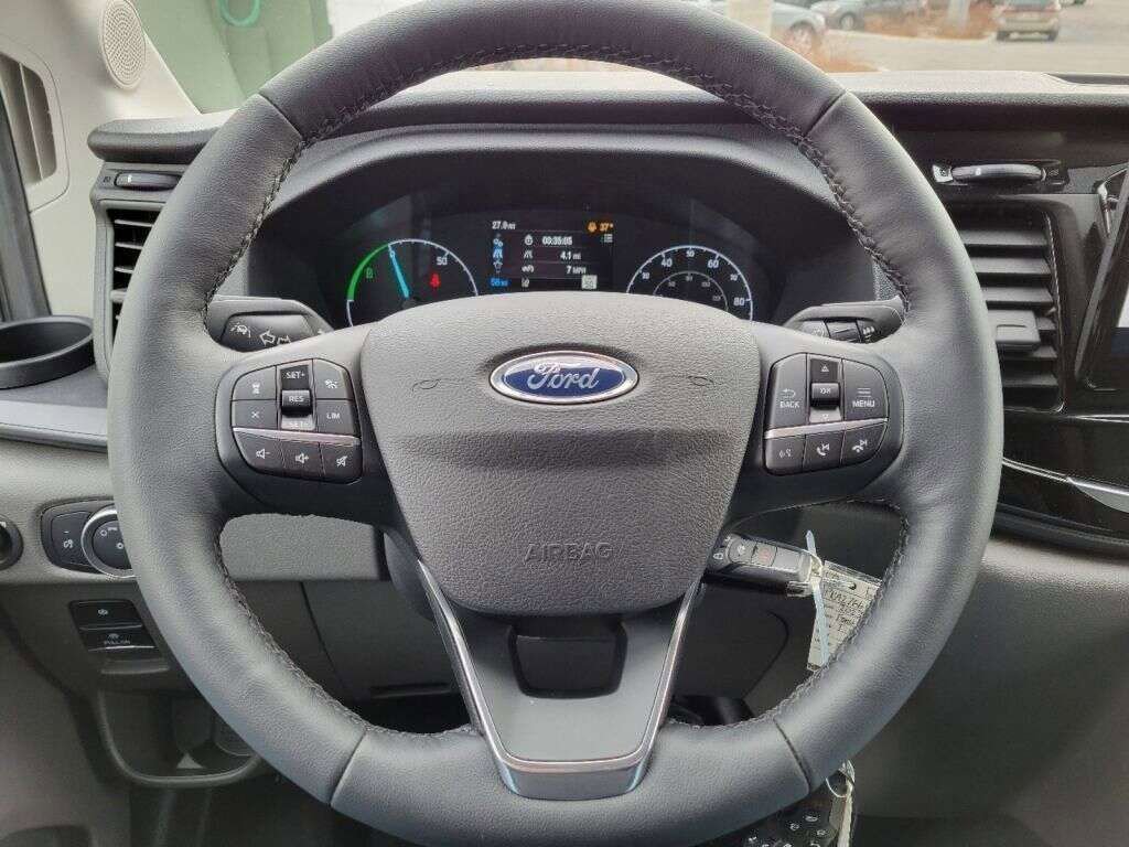 2023 Ford Transit photo 18