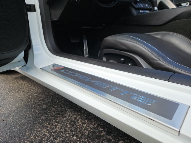 2015 Chevrolet Corvette Stingray Z51 3LT photo 45