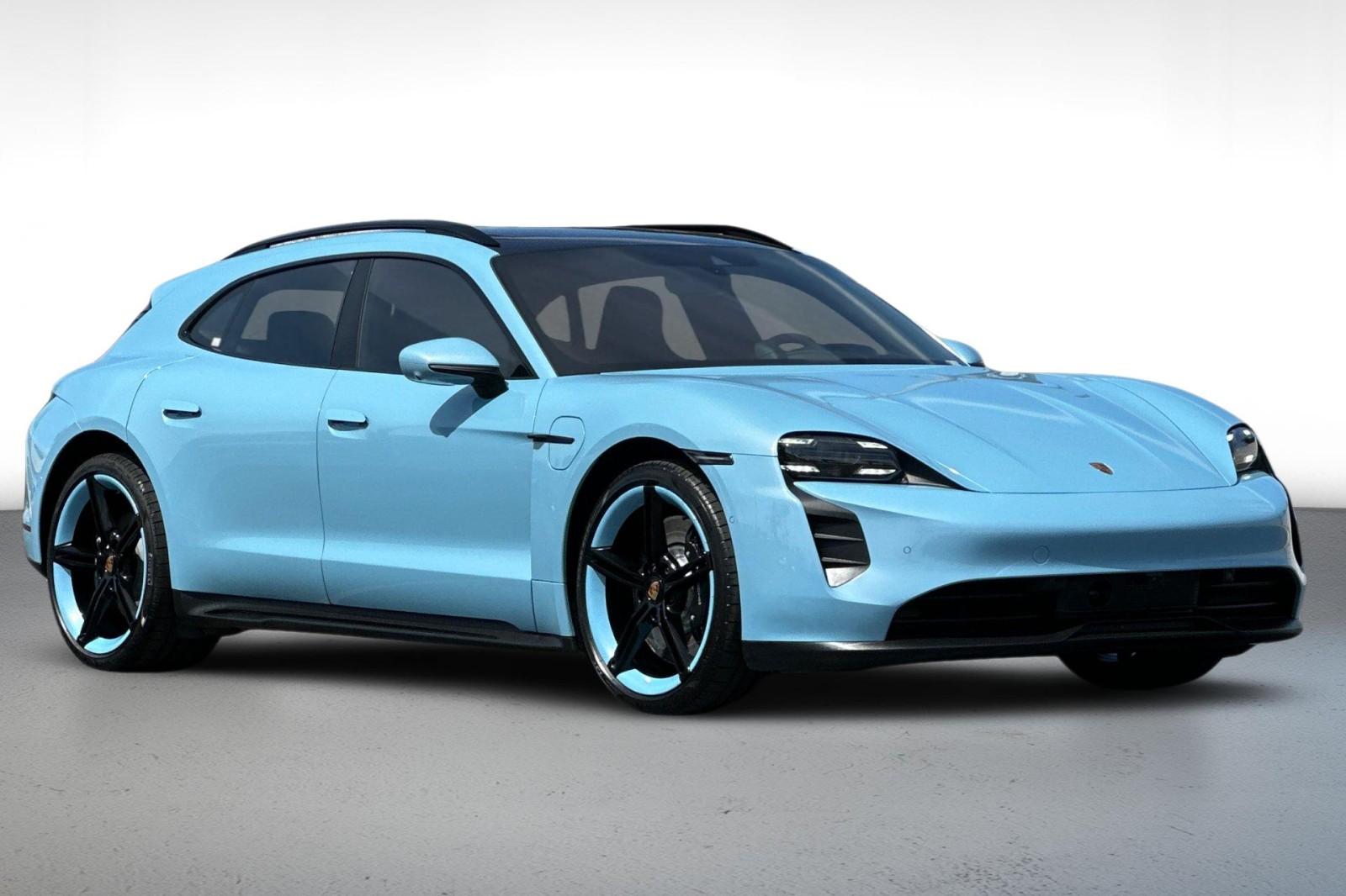 2024 Porsche Taycan GTS Sport Turismo photo 11