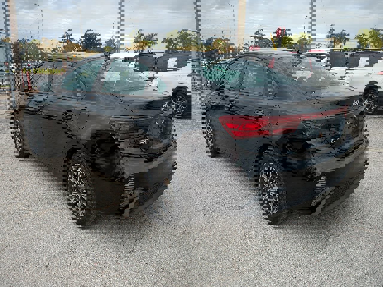 2022 Kia Forte FE LXS photo 3