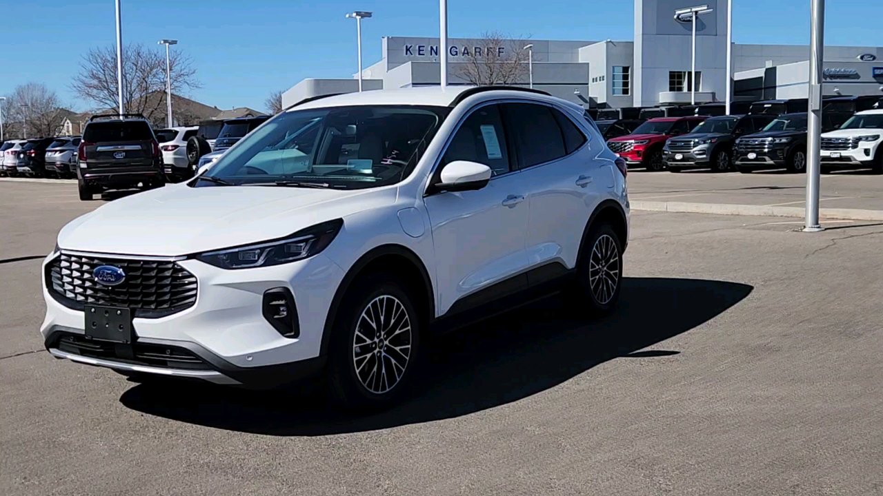 2025 Ford Escape Plug-In Hybrid photo 4