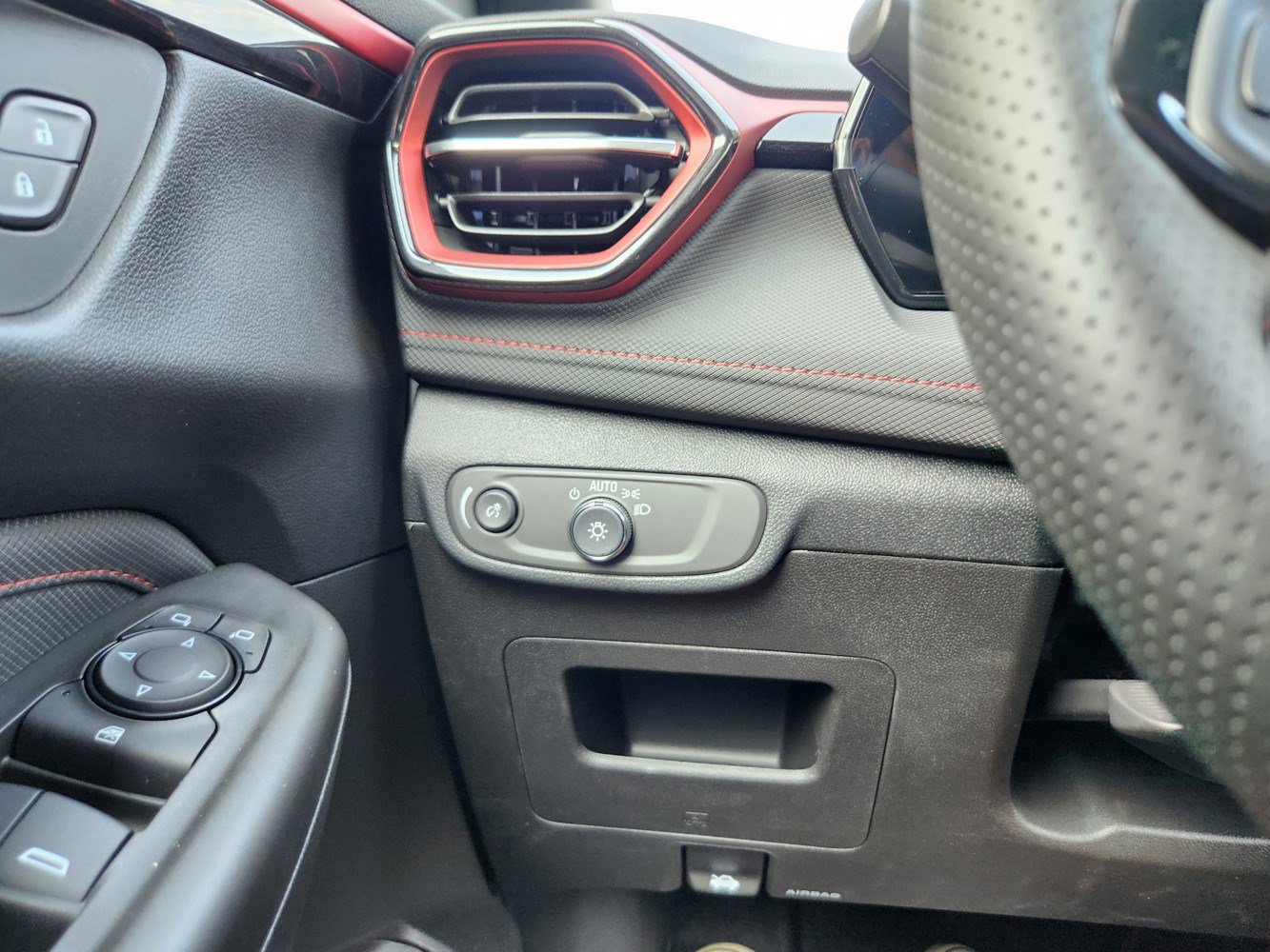 2026 Chevrolet Trailblazer LS photo 11
