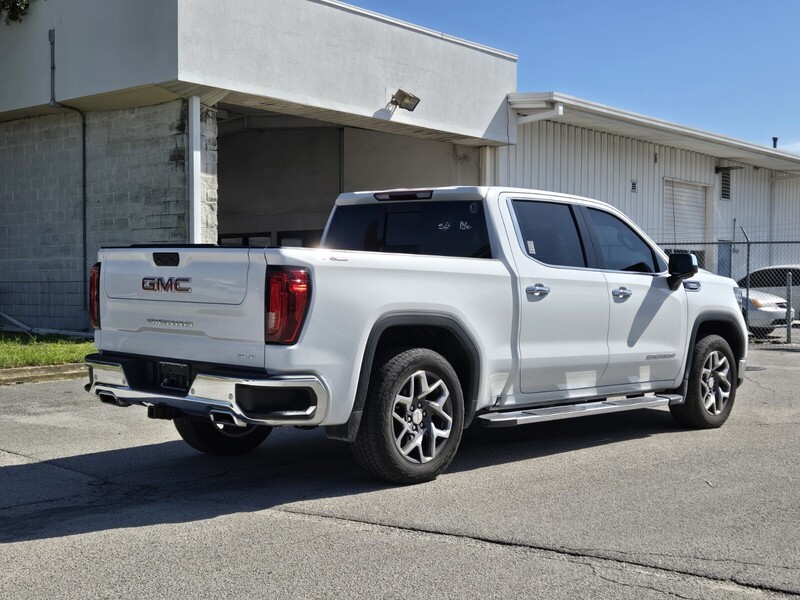 2022 Gmc Sierra 1500 SLT photo 5