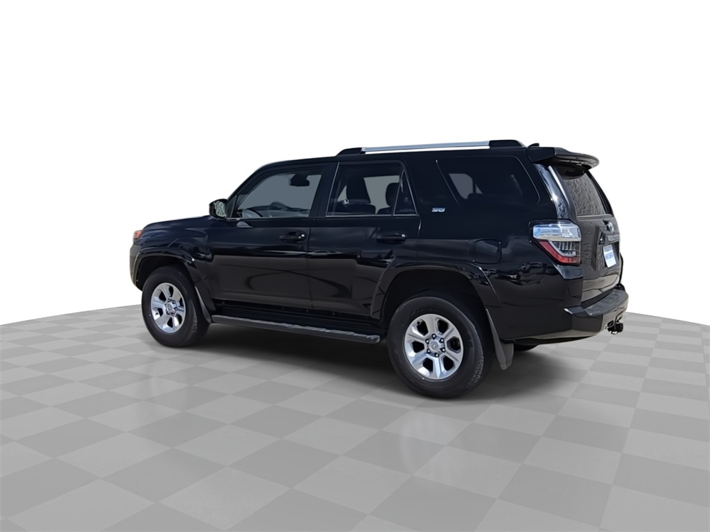 2024 Toyota 4Runner SR5 4WD photo 6
