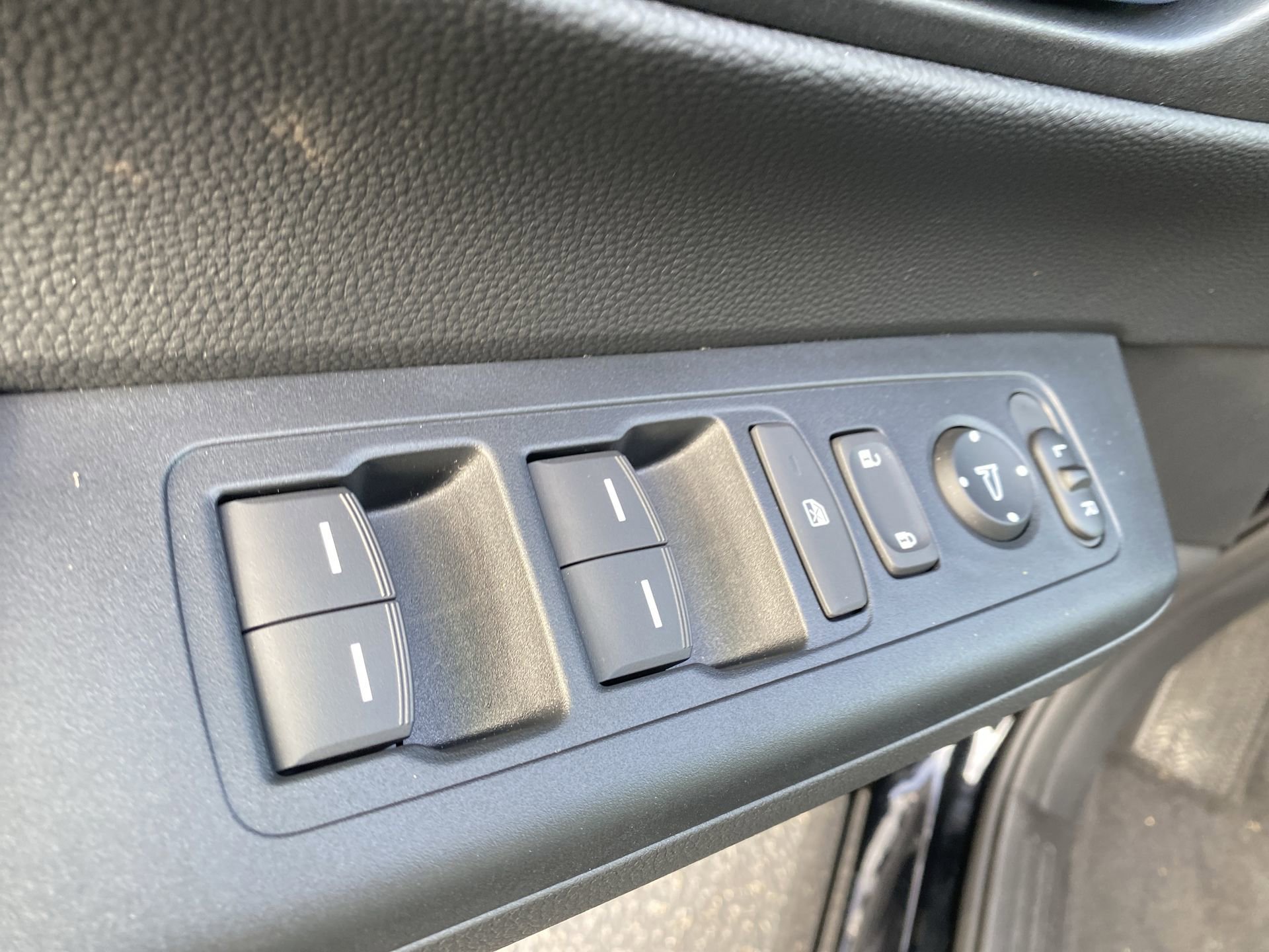 2025 Honda CR-V Sport-L photo 20