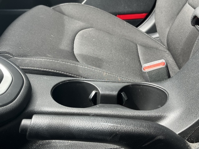 2022 Kia Forte LXS photo 37