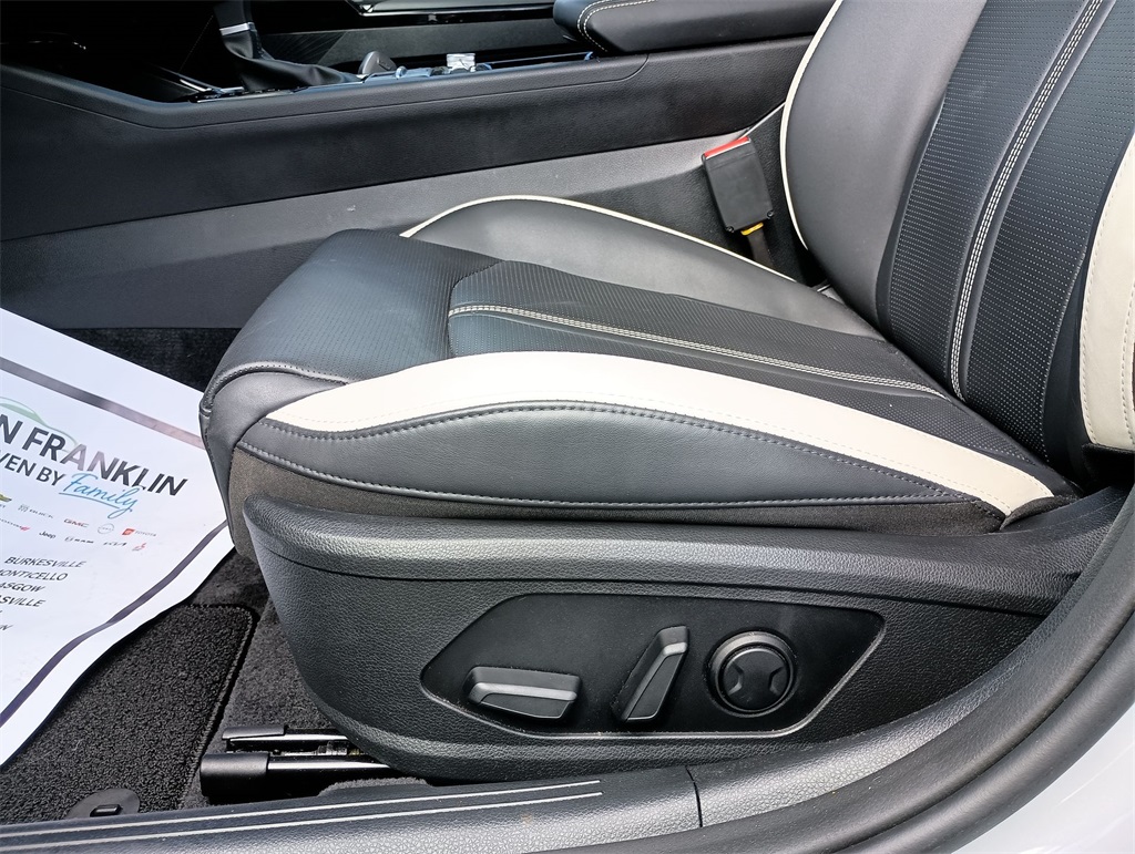 2025 Kia K5 GT-Line photo 18
