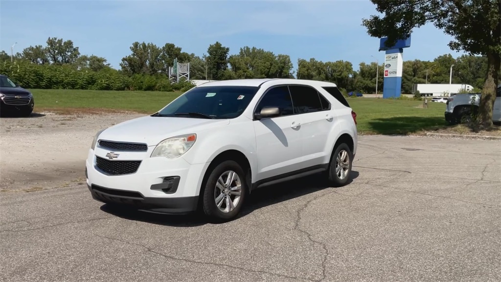 2015 Chevrolet Equinox LS photo 3