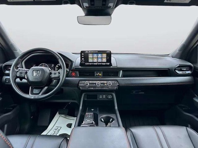 2025 Honda Pilot TrailSport photo 7