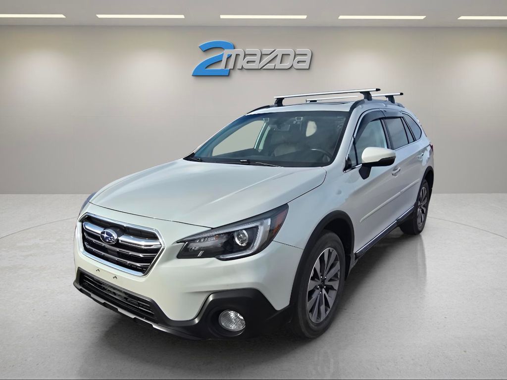 2018 Subaru Outback Touring's photo