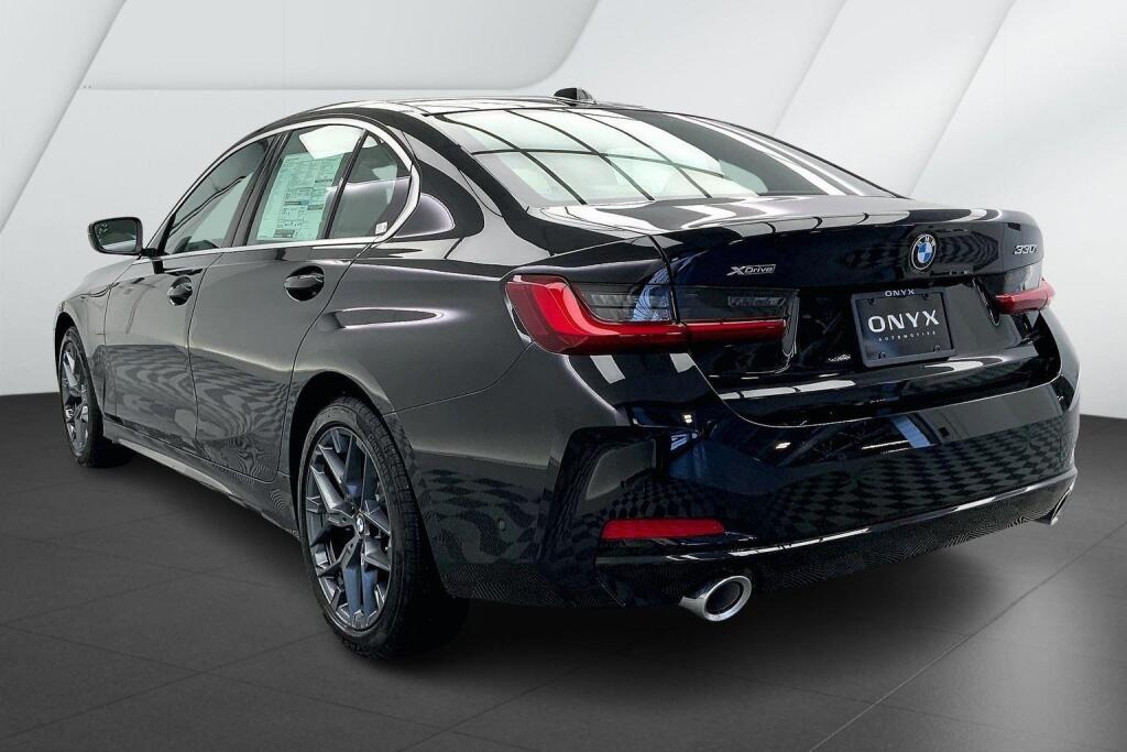 2025 Bmw 330i photo 3