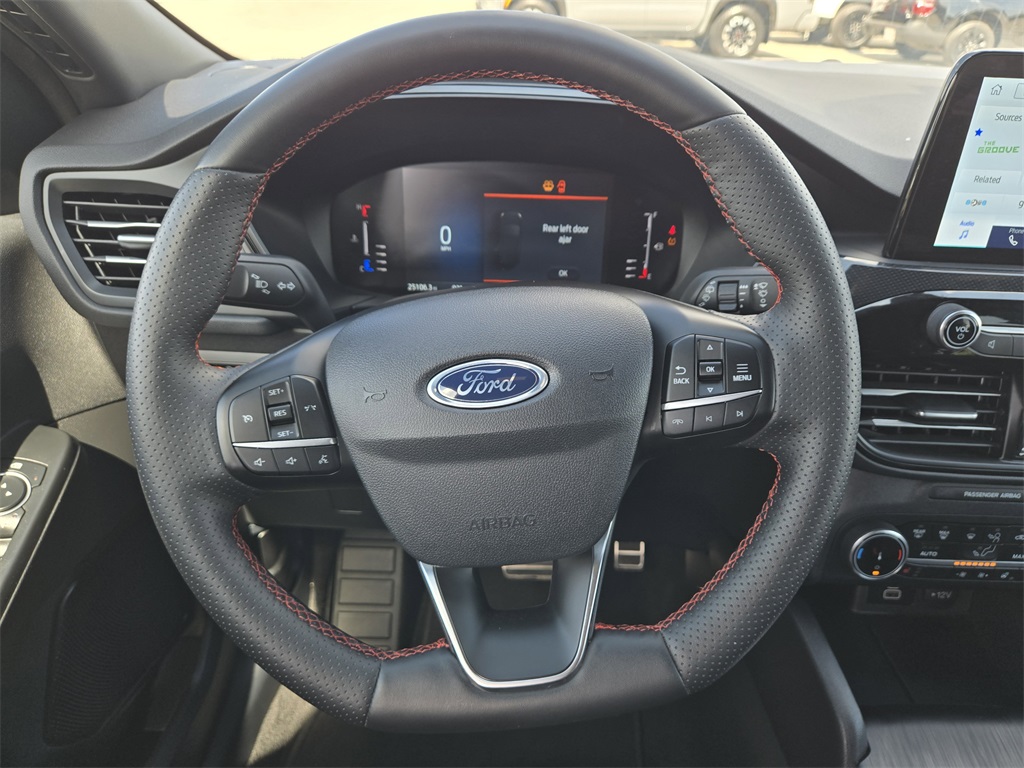 2024 Ford Escape ST-Line photo 12