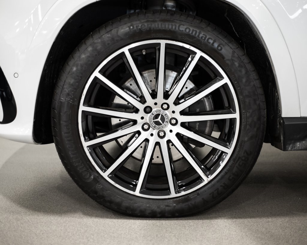 2024 Mercedes Benz GLS 4MATIC 580 photo 4