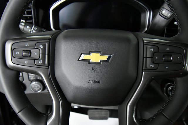 2026 Chevrolet Silverado 3500HD High Country photo 2