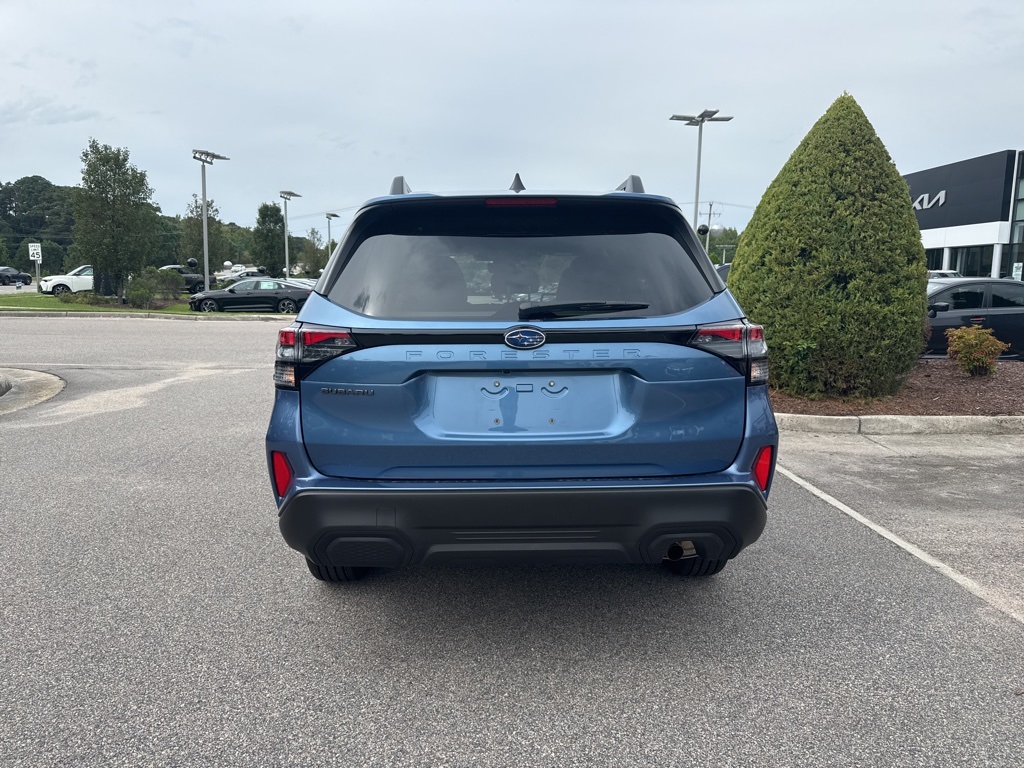 2025 Subaru Forester Premium Base photo 4