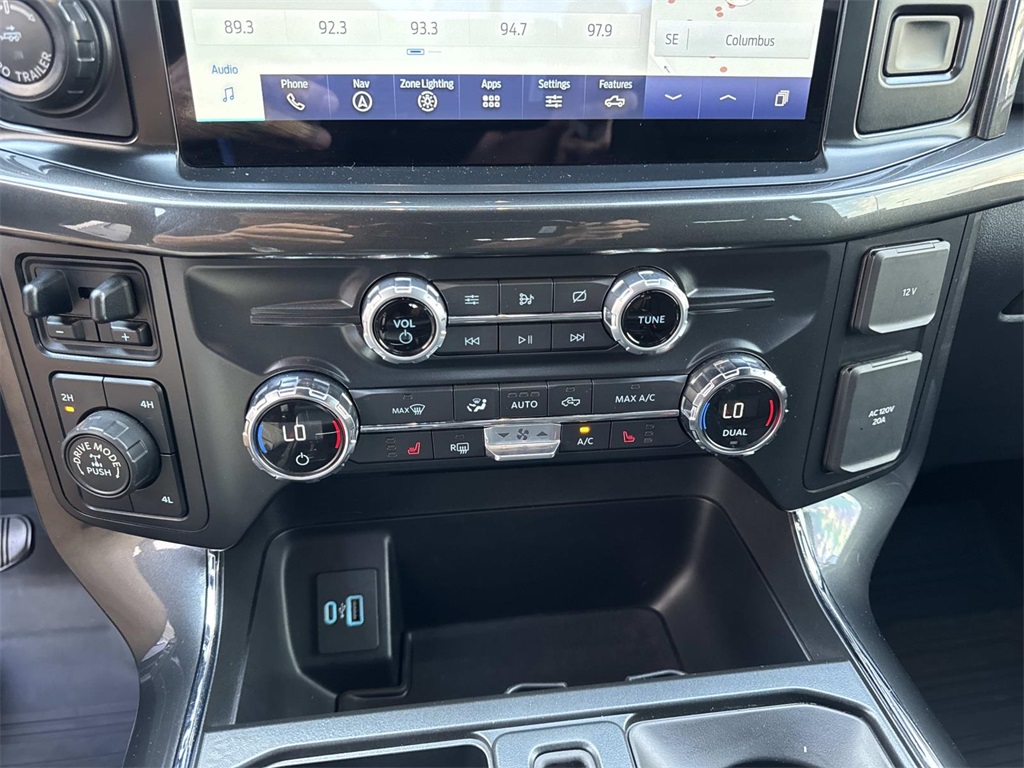 2021 Ford F-150 XLT photo 25