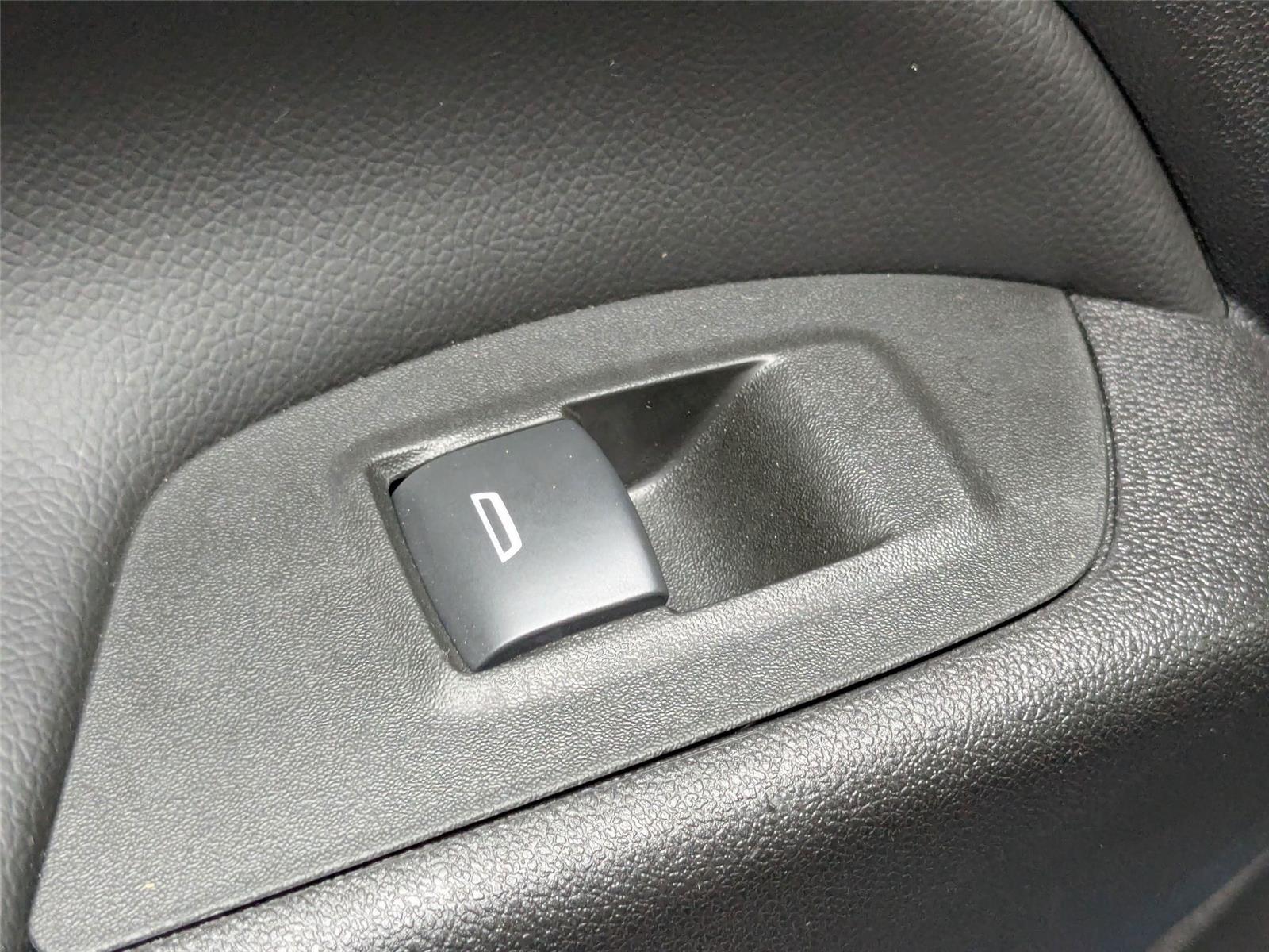 2022 Chevrolet Equinox LT photo 24