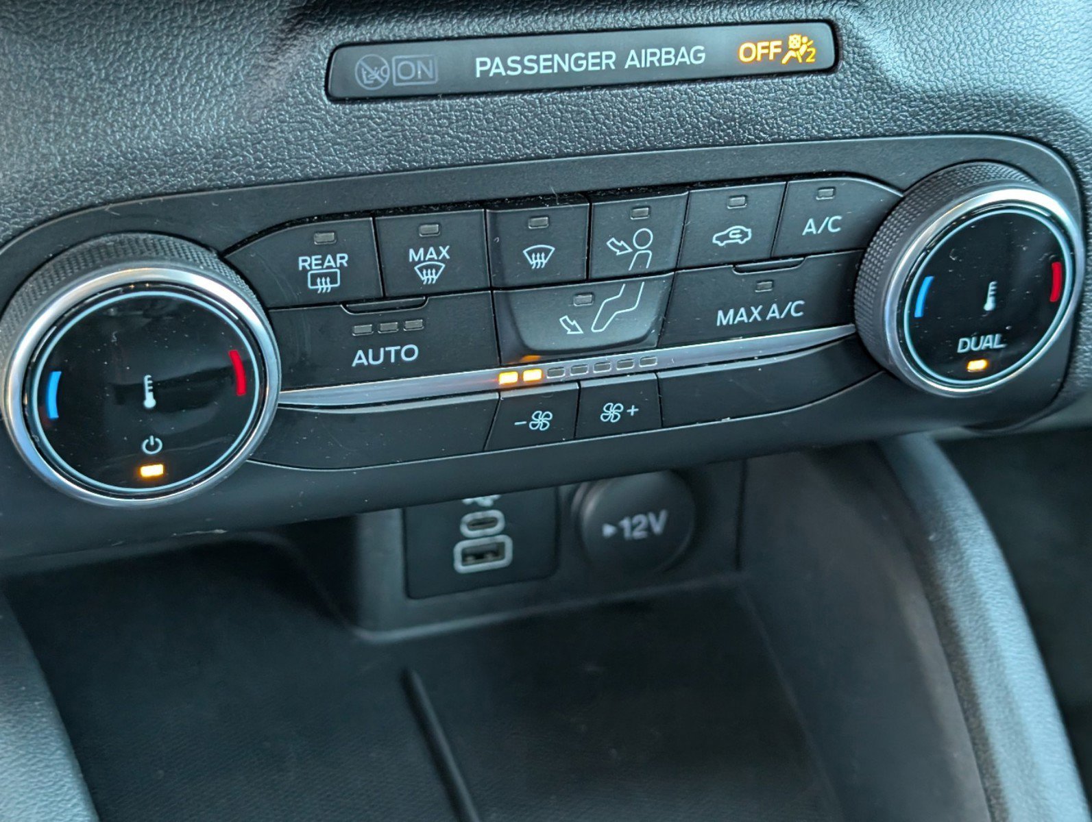 2024 Ford Escape ST-Line photo 22