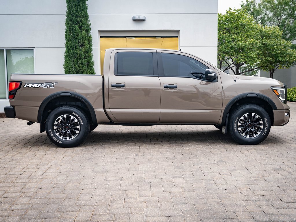 2021 Nissan Titan PRO-4X photo 11