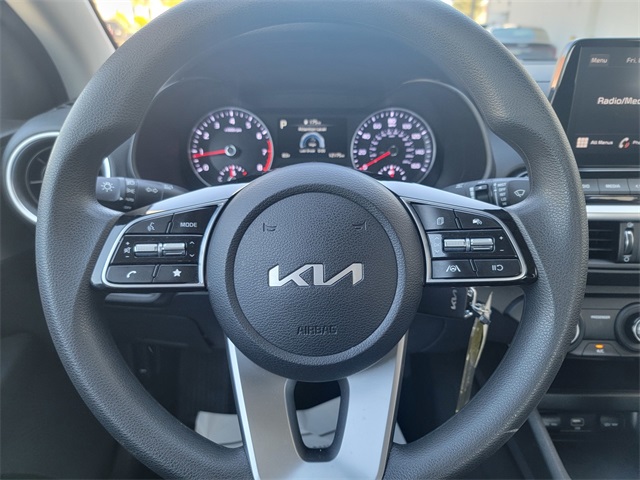 2023 Kia Forte LXS photo 25